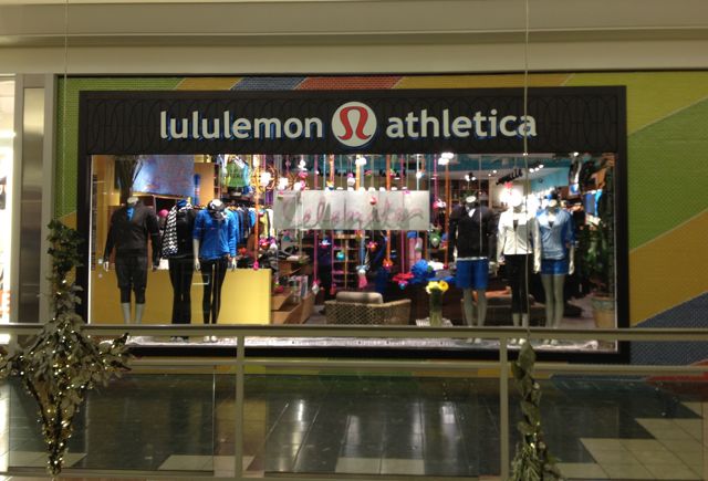 lululemon athletica - Clothing Store in Millenia